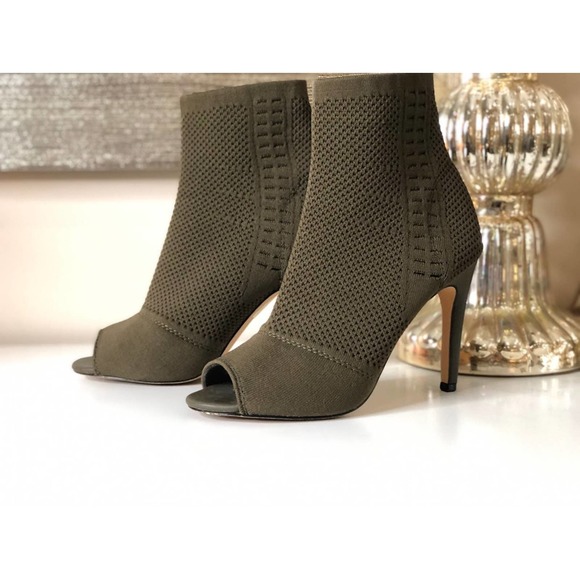 Express Open Toe Olive Green Sock Ankle Bootie Heels Size- 7 - Picture 1 of 9